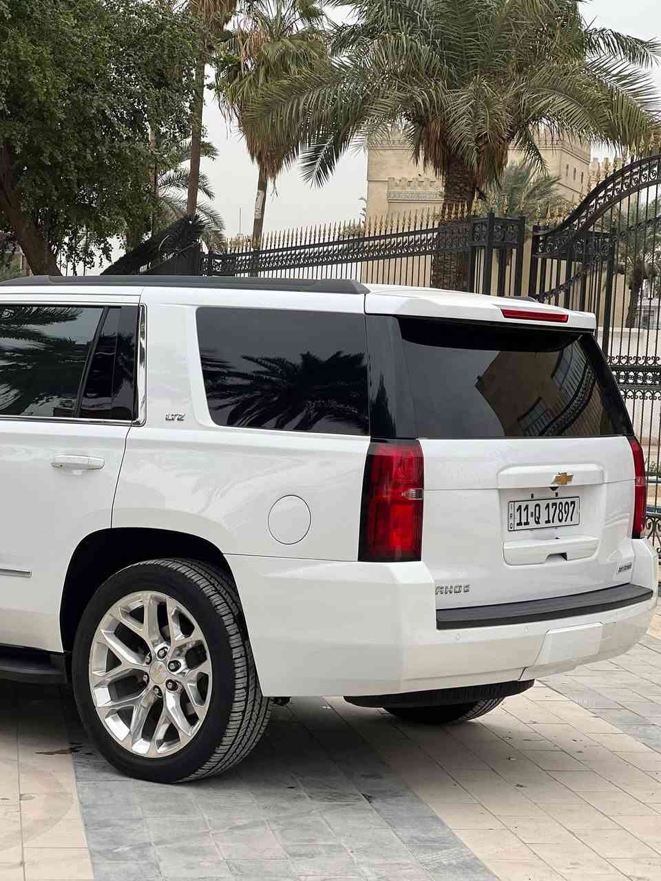 السلام عليكم
تاهو موديل 20 اصل دخول جديد مرقم بغداد شرط التحويل 

بوليسي فدرالي 

وارد أمريكي حادثها مرفق 

صبغ قطعتين ونص 

ماشيه 105 

كير مكينه صدر تبريد كله بلادي 

مواصفات البوليسي معروفه 

مكاني بغداد 

السعر 300 مع المجال 

***********
