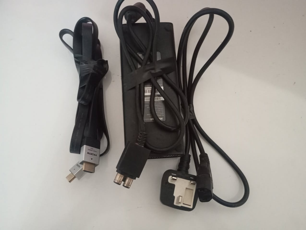 سلام عليكم اكس بوكس 360 برو 
هارد250 
عدد العاب 22 كامل ملحقات وجديد كلش نضافه 99 ما مفتوح 
رقم ***********
السعر 105
بغداد المعامل
