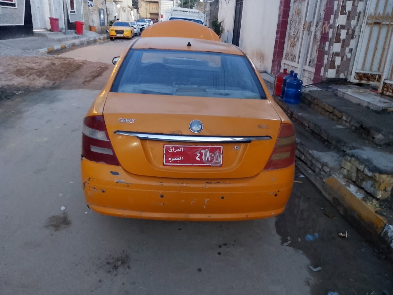 تفاصيل داخل صوره
