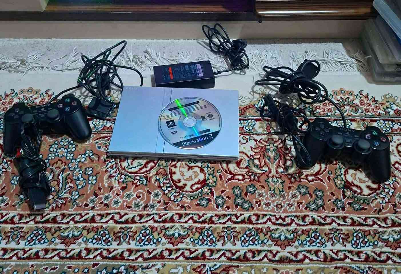 Playstation 2 | بلي ستيشن 2
جهاز بلي 2 مع جويستك اصلي وجويستيك  تجاري وقرص اصلي + 4 اقراص العاب من اختيارك 
الجهاز خالي من اي مشاكل مهكر تهكير داخلي يشغل اقراص منسوخه مفتوح كل الريجنات
السعر : 50 الف وبيه مجال قليل 
مكاني النجف الاشرف يوجد توصيل


**إذا كنت صاحب هذا الإعلان وتريد حذفه لأي سبب، رجاءا أرسل رسالة إلى الدعم الفني**