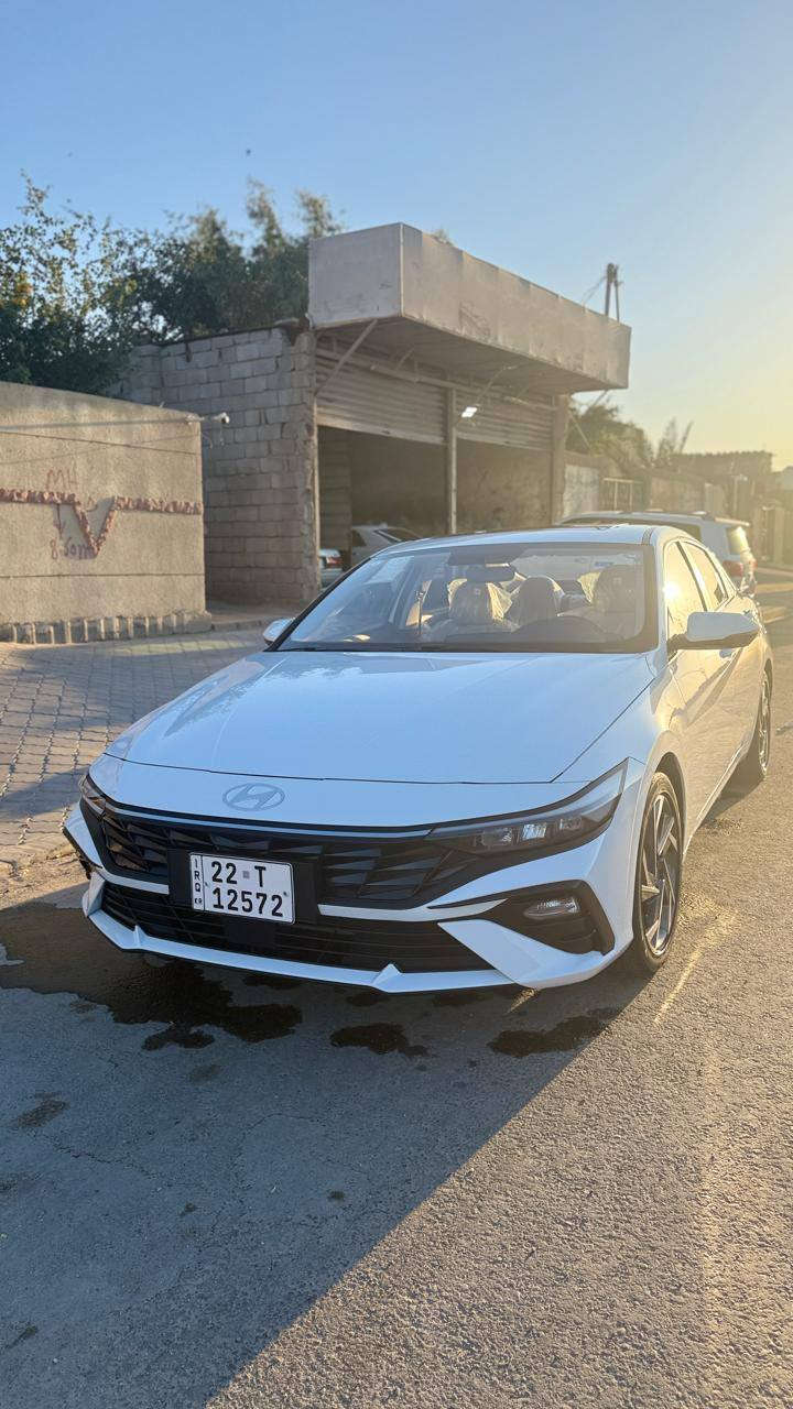 لبيع لنترا2025كفاله عامه ماشيه 7الف داخل بيجي تجميع عنوان البصره سياره مال بيت مامتعوبه سعر 153وبيها مجال***********
