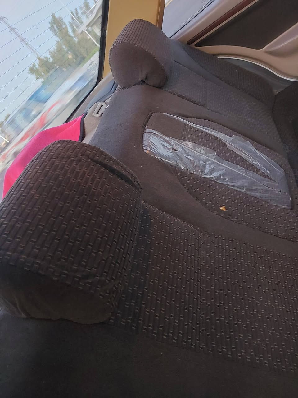 سلام عليكم بارص خصوصي2018 اوتو ماتيك بلادي فرنسي مصفره هيه وغرامات  رقم دولي شرط التحويل السياره جاهزه كبل لشارع تخم تاير حداديه تبريد  مكينه وكير مكفوله عنوان بغداد الشعب… الثعالبه
رقم الهاتف*********** السعر(63)اومراوس بكورله 18ونطي فرق… 
بيها جاملغ الخلفي ثنينهن بارد وصبغتهن عله كد الاهلال وموجود صورهن قبل ماصبغهن
