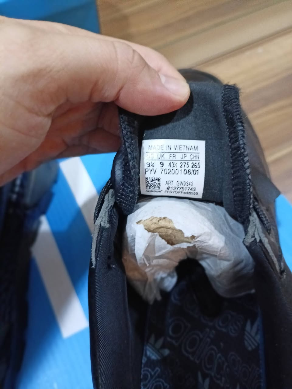 ادادس اسود جلد ارضية بوست حذاء بي مسند للقدم قياس 43


**إذا كنت صاحب هذا الإعلان وتريد حذفه لأي سبب، رجاءا أرسل رسالة إلى الدعم الفني**