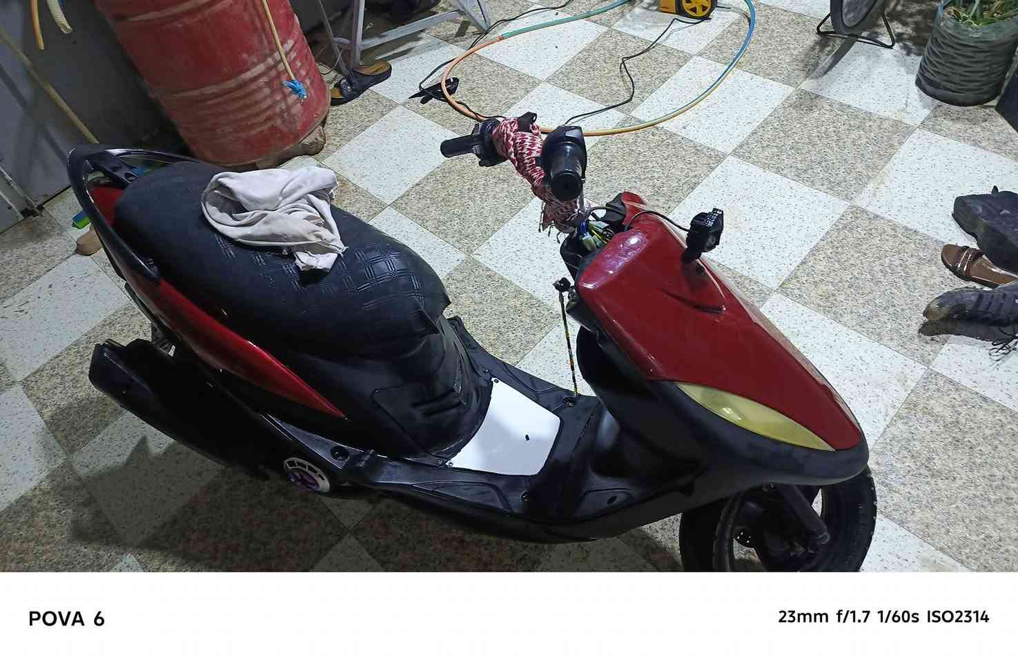 سلام عليكم ورحمة الله وبركاته دراجه ماكس عدله كفاله عامه دراجه نقصه بس صندوك وسعر بلاش 400وبي مجال لشرايه لتصال بهاذه الرقم ***********
