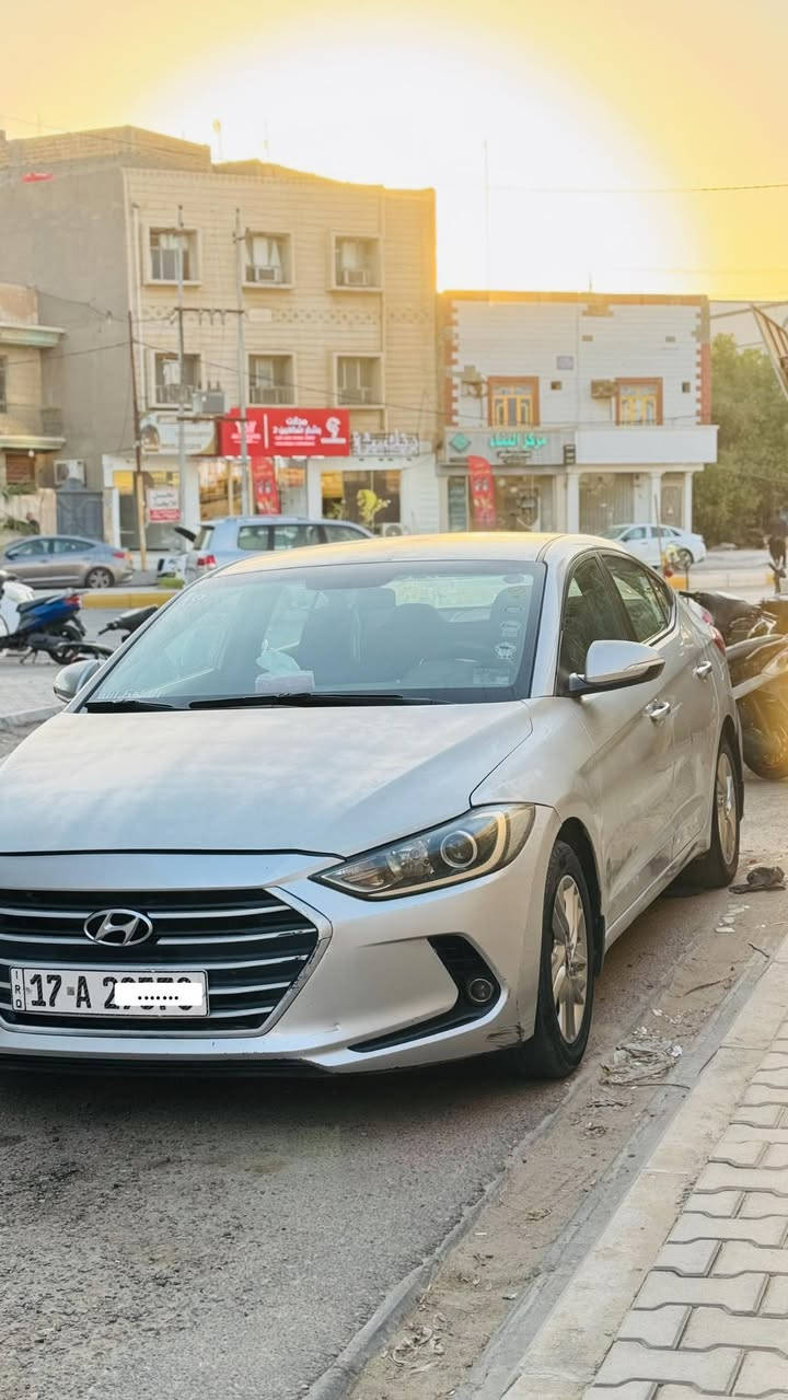سلام عليكم للبيع انتره مديل 17 خليجي مكفوله كفاله عامه ماعده بيهه رشات صبغ الخليج والباقي كفاله عامه مكينه كير حداد تبريد ثلج جاهزه السياره وبسمي شخصينه سنويه ال 2030 يلا تصقط بيع او مرواس بسياره تكسي ويطني فرق مكان السياره سماوه السعر خاص او نتصال ع رقم 
***********
