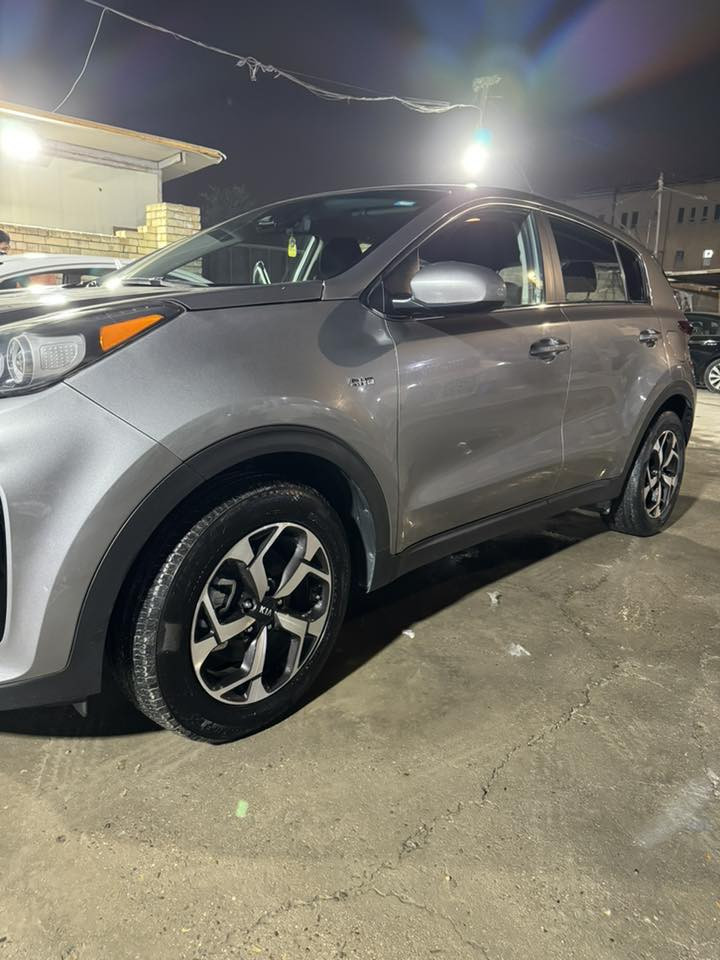 سلام عليكم 
كيا سبورتج 
موديل 21
وارد أمريكي 
محرك 2400 
ماشيه 38 KM
حادث امامي بنيد دعامي جاملغ 
رقم بغداد 
مكان سياره الجادرية 
السعر  178
رقم الهاتف ***********
