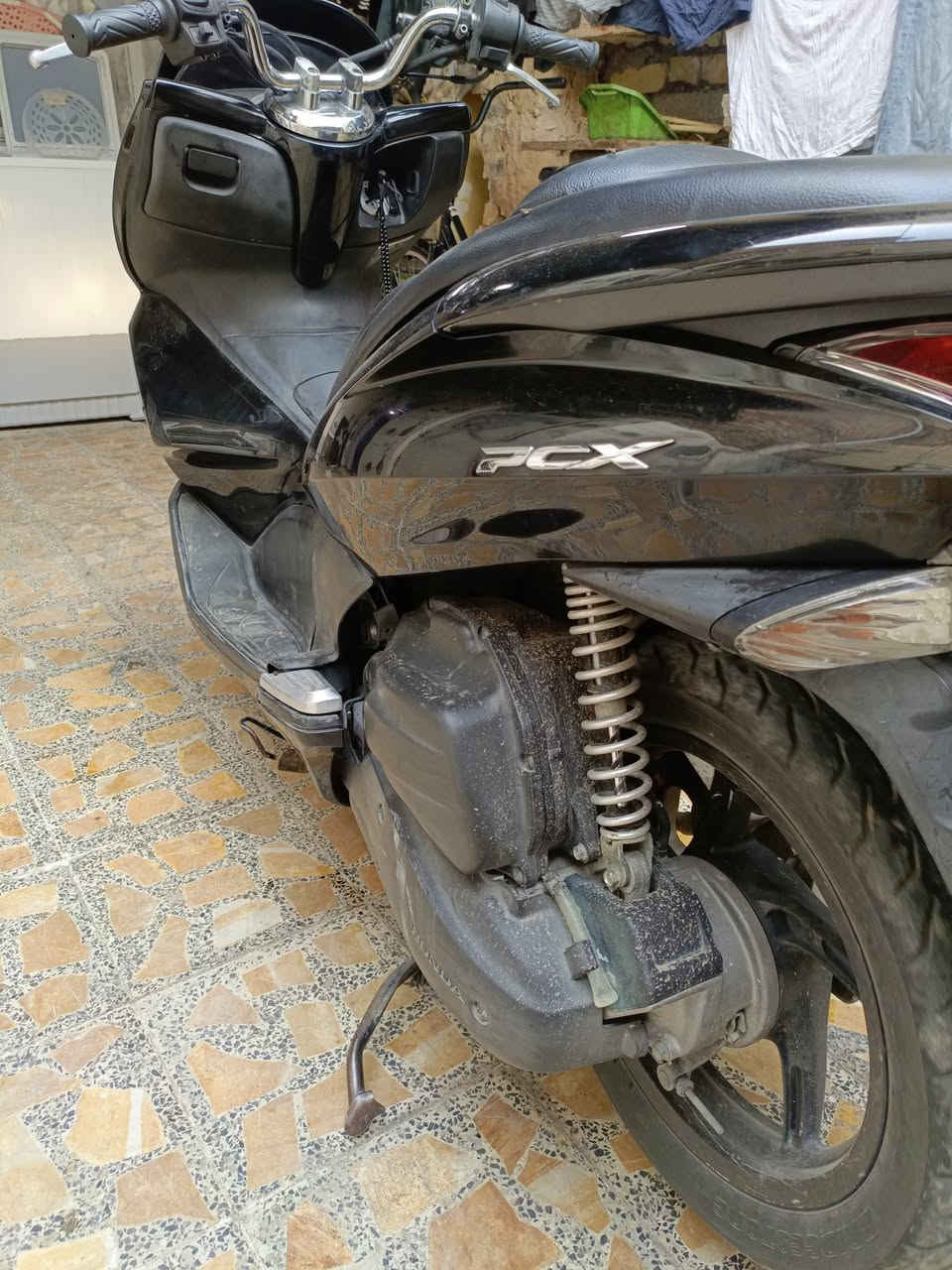 للبيع دراجه بي سي اكس جيل اول مكفولة كفاله عامه الدراجه جديده ماشيه 17الف السعر 12 ورقه قفل الاستفسار على الرقم ***********
