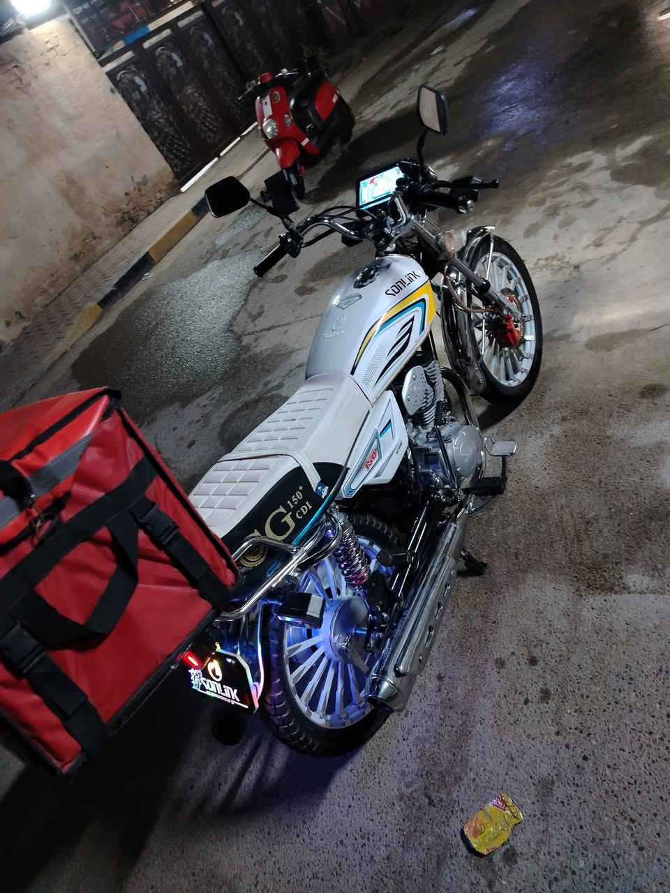 السلام عليكم شباب دراجة سونك 25 الدراجه جديد الله يشهد كامله كبل لشارع مكان بغداد الحسينيه مال راشديه السعر 950 وبيه مجال رقم تلفوني ***********
