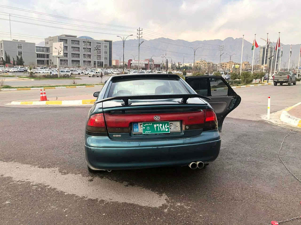 ١٩٩٢ئارم سولێمانى بەشەرت سيارةيةكى زؤرمەزبوتو خاوينة گيرومةكينة بةشةرت سیارەکەلەرانیەیە بێ کێشەیە 
*********** أربيل, العراق
