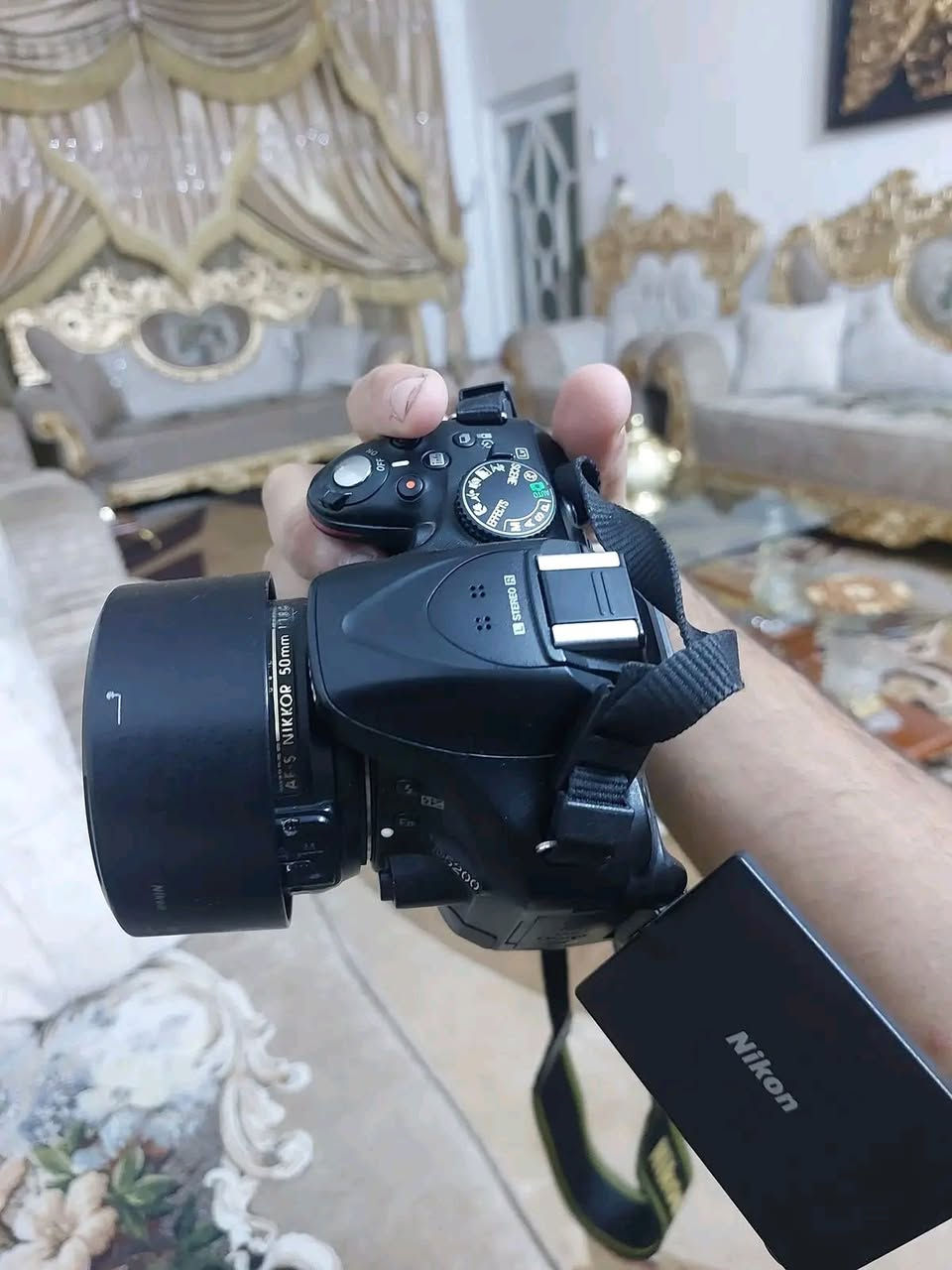 كامره نيكون 5200 نظافة 💯 استخدام شخصي
الملحقات
كارتون و كتلوك الكامره
بدي
عدسة 50 ملم فئة G الغنيه عن التعريف
بطاريه
حزام كتف
شاحنه
جنطه
السعر جوه السوك 450 الف وبيها مجال بسيط

ومتوفر شركات توصيل


**إذا كنت صاحب هذا الإعلان وتريد حذفه لأي سبب، رجاءا أرسل رسالة إلى الدعم الفني**