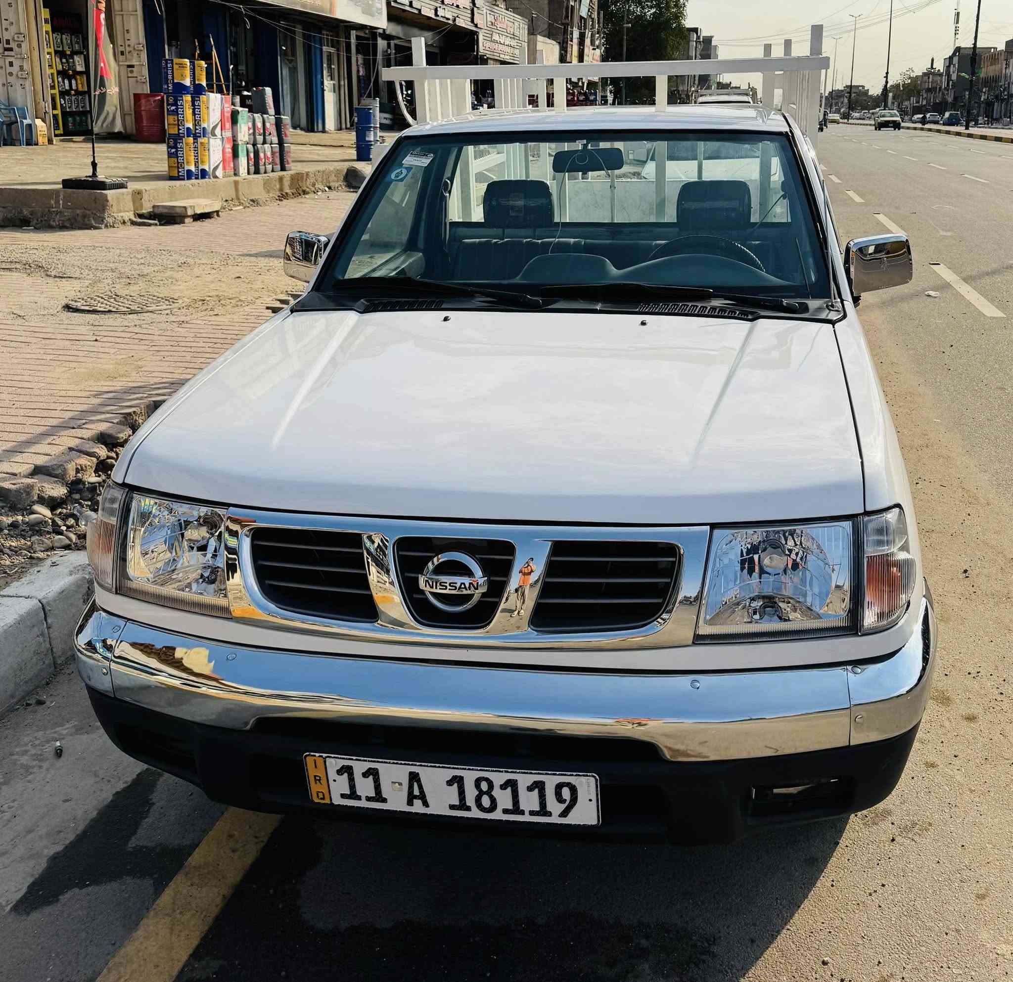 السلام عليكم نيسان موديل 2002 رقم بغداد مصبوغه عام لجمليه شواصي مكفوله كير محرك خير من الله تبريد ثلج معمره درجه اولى اغراض كله اصلي دوشمه ارضيه وكشن جديد صدر خلفي امامي جديد العنوان بغداد السعر 83$ بيه مجال بسيط ***********
