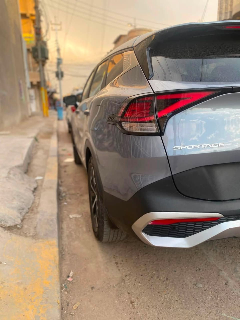سبورتج موديل 2023 لون رصاصي
بصمه 
كرسي كهرباء-كشنات جلد 
تدفئة بالكشن
بدون ايرباك
بدون تبديل
سياره حادثه بس مكان الرقم الامامي بلدعاميه ومصلح نفسه
يعني كلين بدون ضربة 
مكفوله من كلشي
رقم بغداد باسمي شرط التحويل 
سياره جاهزه من كلشي اي نقص مابيه 
محرك 2.5 ماشيه 80
السعر 215 وبيه مجال للشراي 
مكان السياره بغداد البلديات
***********
