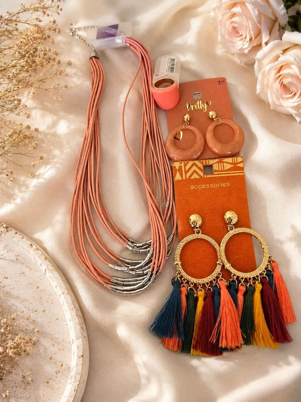 اكسسوارات 💎

#أغراض_كروشيه_وكليم_الموصل #اكسسوارات


**إذا كنت صاحب هذا الإعلان وتريد حذفه لأي سبب، رجاءا أرسل رسالة إلى الدعم الفني**