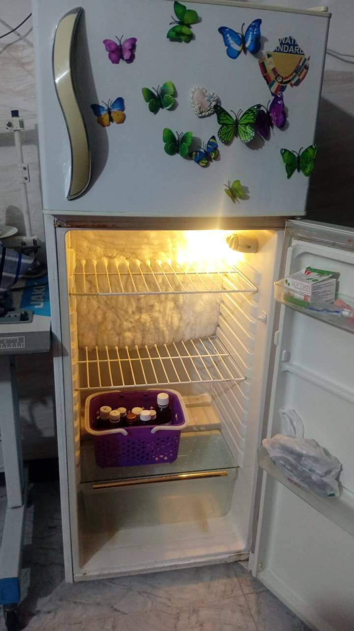 ثلاجه البيع نضافه 100,100 المهديه زراعي هبش 160 الف وبيه مجال للشراي اتصل ***********
