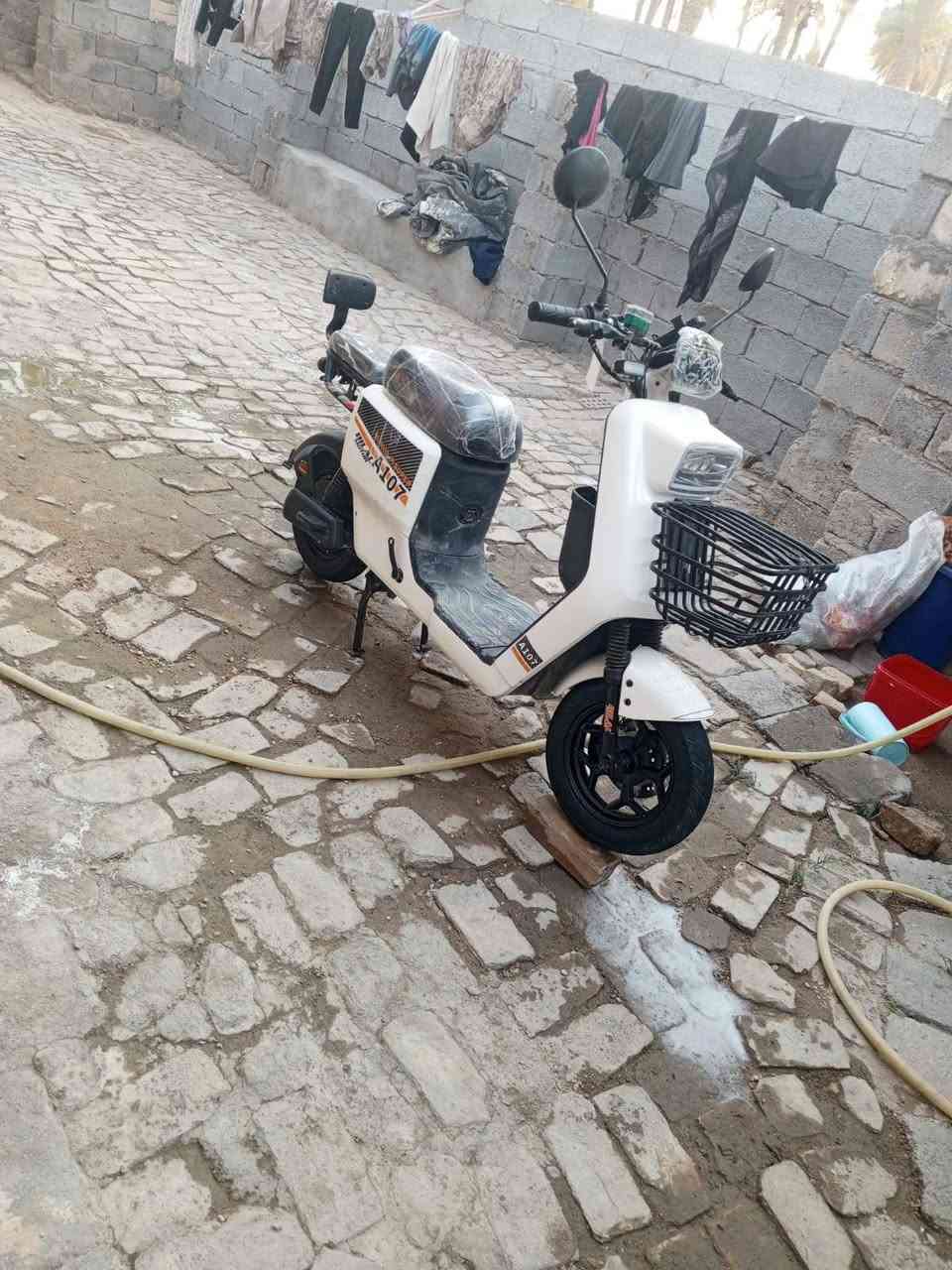 بايسكل شحن كهربائي مستعمل
الاستعمال: شهر واحد فقط
الحالة: عطلة الشحن ما يشحن (يحتاج تصليح)
الشركة والموديل: A107 BILAZ MOTOR (مثل ما موضح بالصور)
السعر: 650 ألف
🌟 قابل للتفاوض
📍 المكان: كربلاء – قرب سيطرة لابراهمية، العامرية طنوبة
للاستفسار مراسلة خاص.
+964 785 801 2119 كربلاء, العراق


**إذا كنت صاحب هذا الإعلان وتريد حذفه لأي سبب، رجاءا أرسل رسالة إلى الدعم الفني**