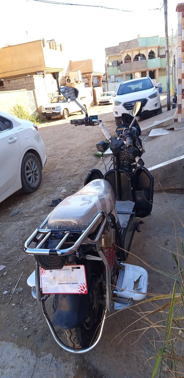 مطور أخوين بطاريات مصله شهرين من مشدوده وكهربائيات كله على فحص بس يراد دواسه والبريك خفيف الوره وسعر 550بي مجال مراسله على رقم ***********
