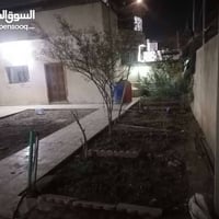 بيت طابقين زراعي • ٤ شقق • قريب شارع كردلان