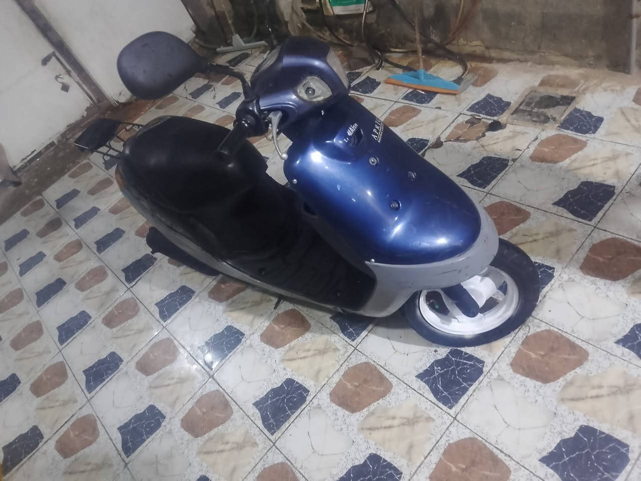 سلام عليكم عندي دراجة بطه اللبيع نضيفه جدا عنوان محموديه *********** ,225سعره
