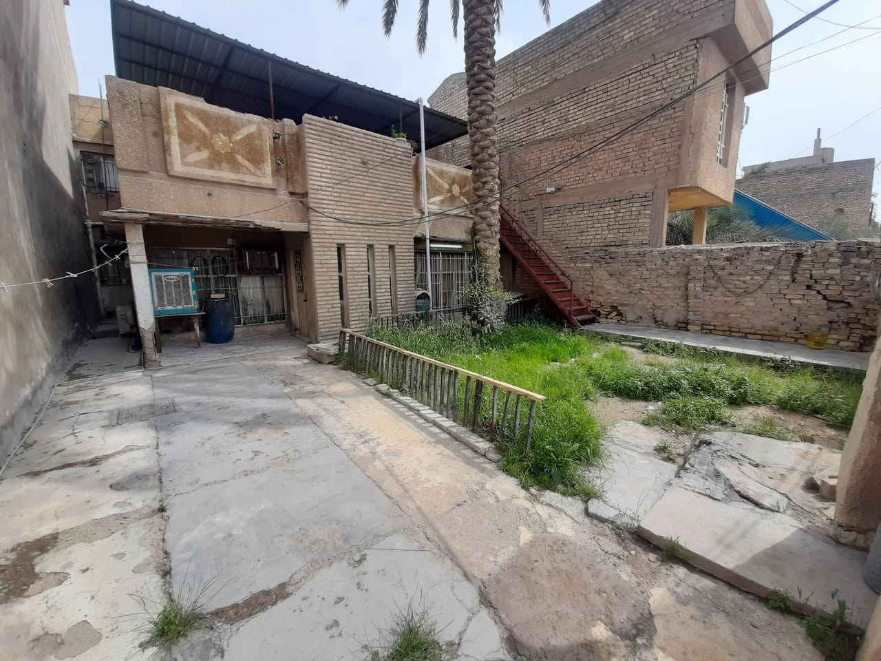 سلام عليكم دار للبيع الامين الثانيه شارع الارمل بفرع المستوصف الصحي مساحة ٢١٠ واجهة ١٠ نزال ٢١
ونكدر نبيع منه ١٢٢ متر للاستسفسار الاتصال بهذا الرقم *********** او المراسله عالخاص
