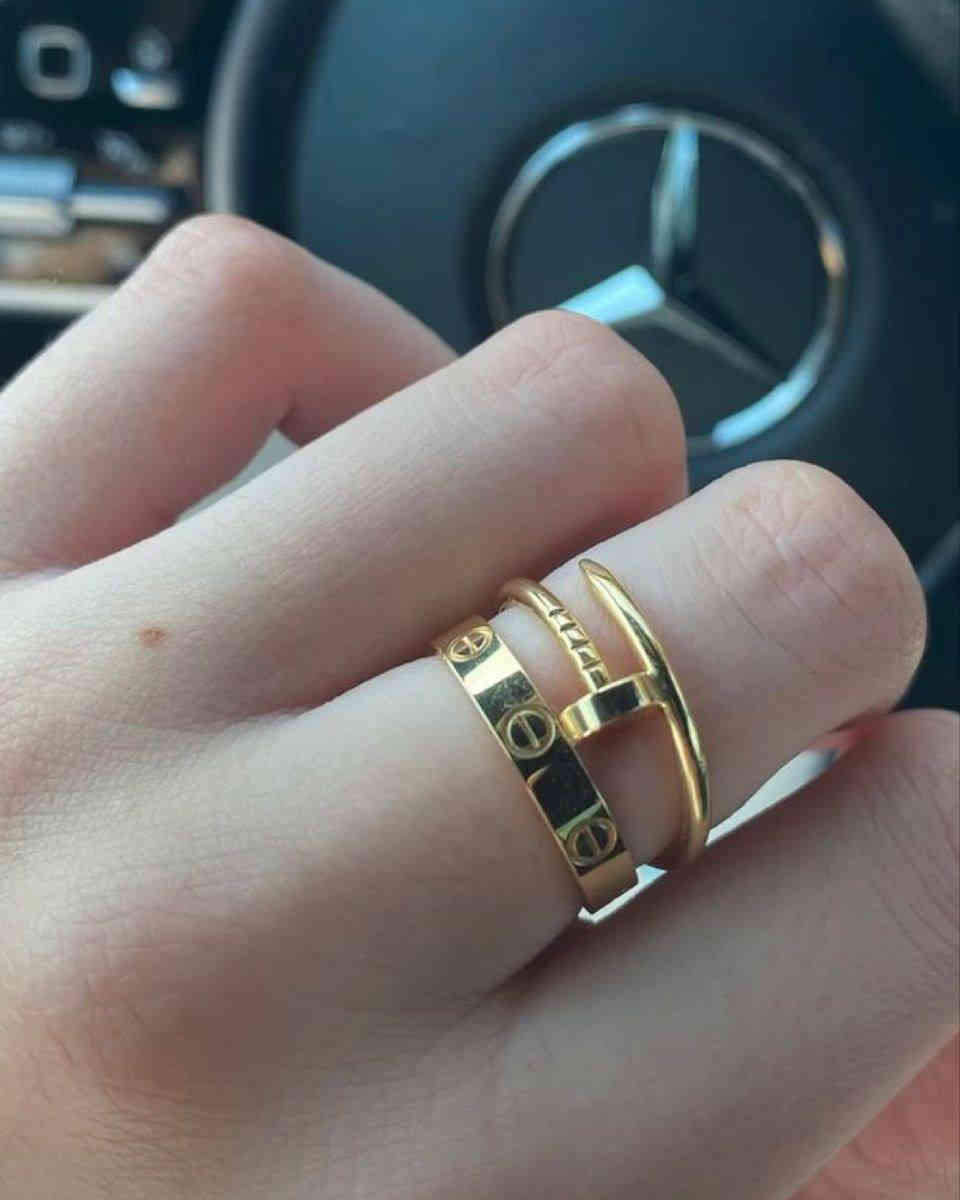 سوارات ماركه ستنلس ستيل طلاء ثابت
متوفر جميع القطع
للاستفسار خاص
🎁بكجات هدايا تنفيذ حسب الطلب
📿اكسسوارات نسائي رجال هدايا
✅️فضه صياغت اسماء وحروف حسب الطلب
✅️حفر ليزر حسب الطلب
✅️اراكيل الكتروني اراكيل عادي
✅️تجهيز هدايا حسب الطلب
✅️تتوفر خدمت توصيل جميع المحافضات 
حي العامل هاتف ***********
