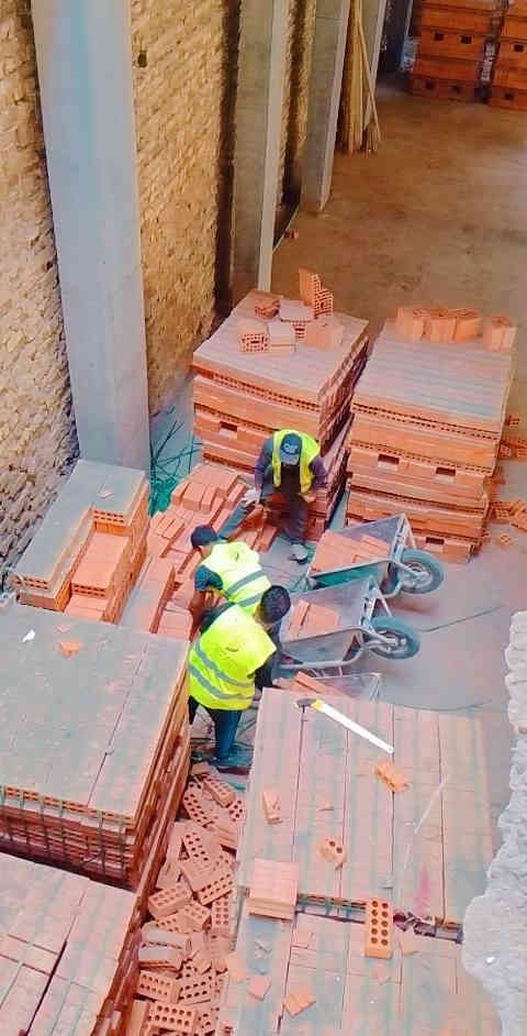 سلام عليكم ونج نحاله بانزين التصعيد مواد البناء طابوق رمل اشتايكر زميج ابلوك فرمستون  م̷ـــِْن الطابق الأول
الطابق العاشر. عمل نضيف و  التزام بل مواعيد 
واتساب ***********
»«»»«»«»***********        
بادارة *****عباس ابو زمن.ا
