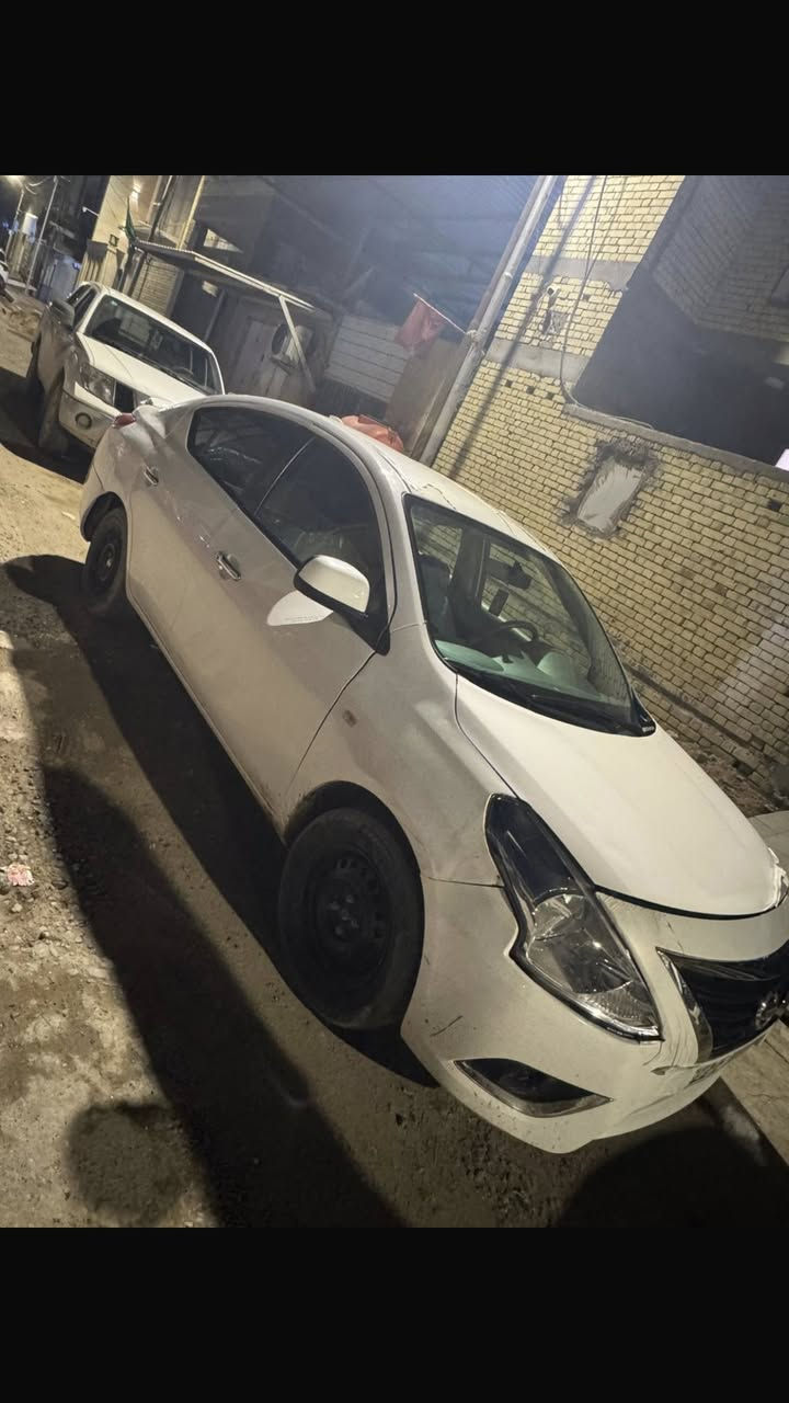 سلام عليكم نيسان سني هندي نضيف خليجيه محرك 1500سعر 90وستفسار على هاذه رقم ***********
