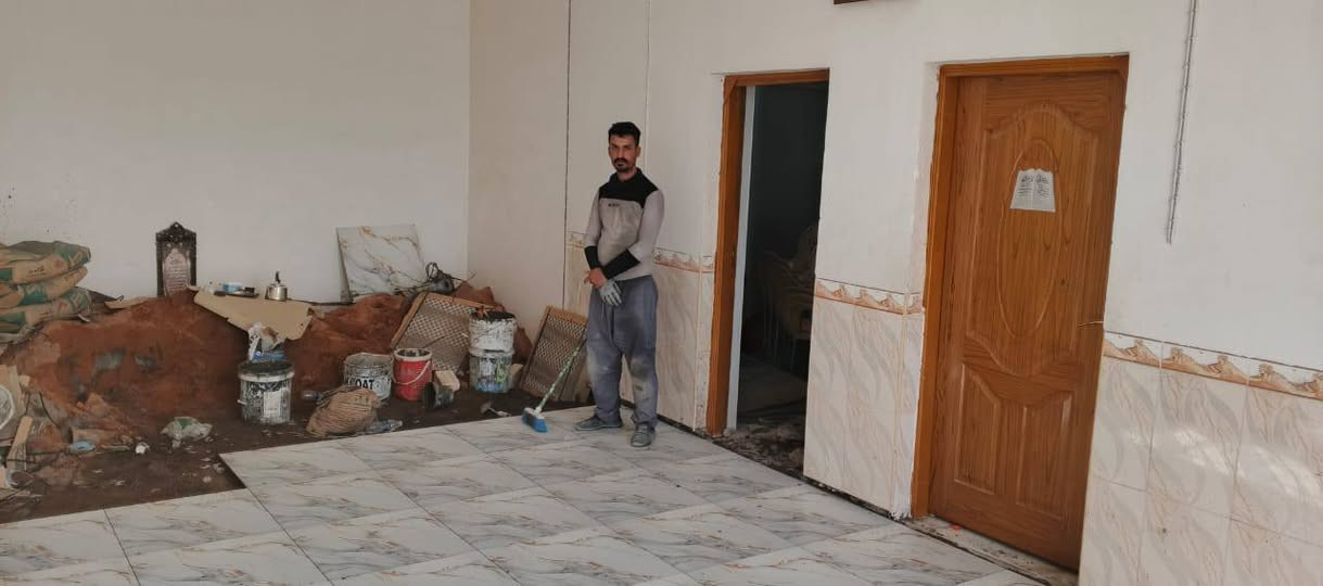 خلف سيراميك كافه انواع التطبيك الارضي جداري في النجف الاشرف ***********
