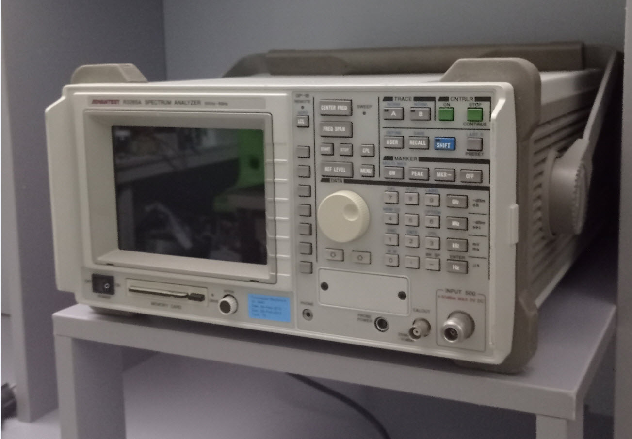 جهاز سبكتروم انلايزر لفحص الترددات المختلفة جهاز نضيف جدا بيه لزكة معايرة 

شغال كامل يقيس من 100 الى 8GHz ترددات عالية للسعر والاستفسار خاص


**إذا كنت صاحب هذا الإعلان وتريد حذفه لأي سبب، رجاءا أرسل رسالة إلى الدعم الفني**