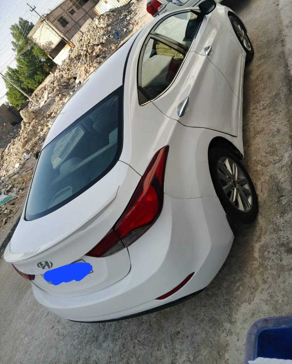 السلام عليكم النترا 16 خليجي مكينه 2000 رقم انكليزي مصبوغه عام بيها ضربه بالجاملغ الخلفي تبريد ثلج مكينه كير خير من الله حدادية نص عمر السعر 82$ 
 ***********
