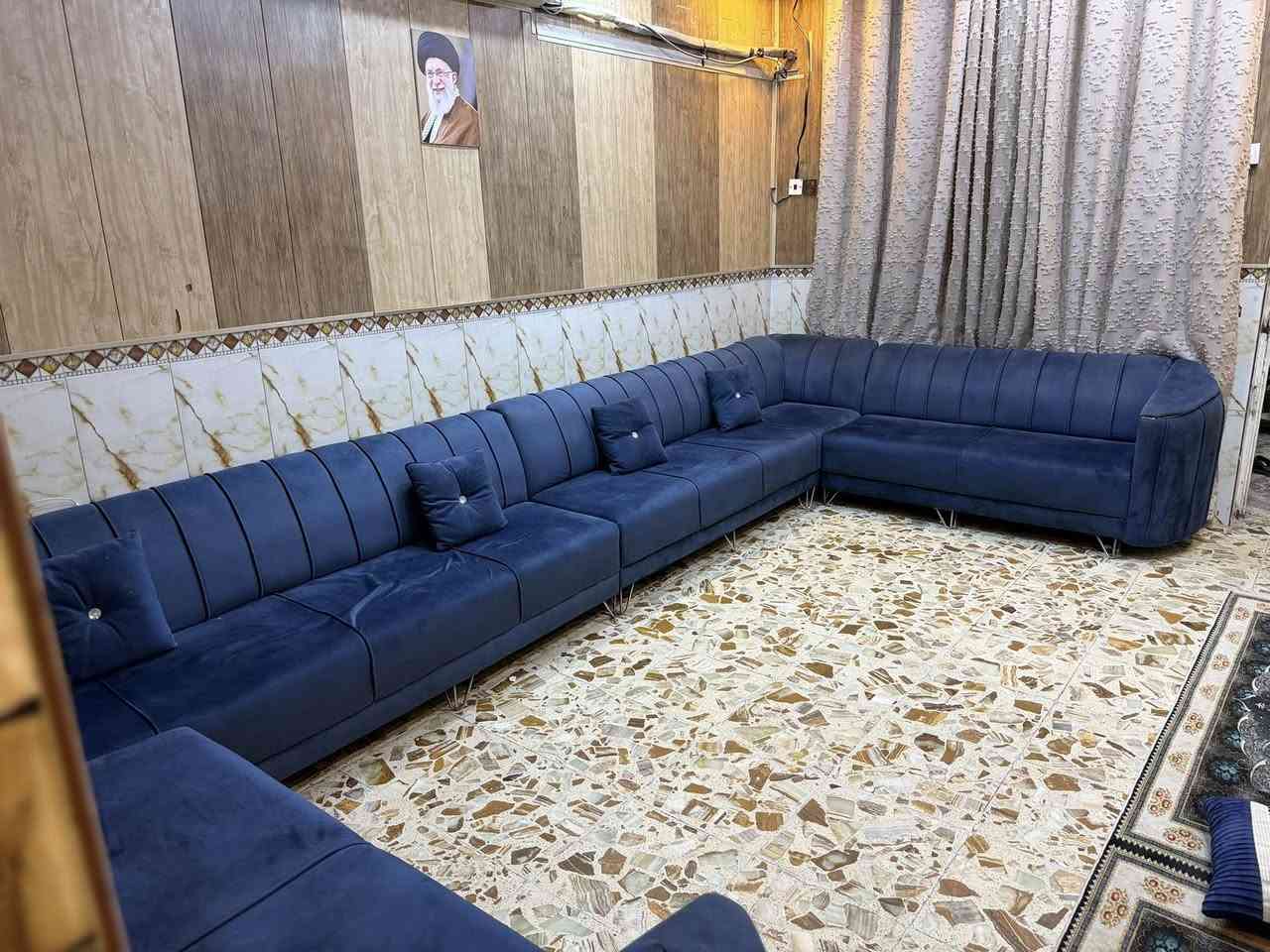 ✨ للبيع تخم ديوان مستعمل بحالة ممتازة ✨
🔹 اللون چويتي
🔹 قماش  ناعم ومريح
🔹 تصميم عصري يناسب المجالس والصالات
🔹 المقاسات: طول 495cm و العرض 250cm
🔹 نظيف جداً واستعمال خفيف
🔹 تخم تفصال و قوي و مناسب للأوزان الثقيلة 

🔴🔴🔴الضرر الوحيد موجود في الصورة شك بسيط🔴🔴🔴

📍 بغداد - مدينة الصدر 

السعر : 550 الف


**إذا كنت صاحب هذا الإعلان وتريد حذفه لأي سبب، رجاءا أرسل رسالة إلى الدعم الفني**