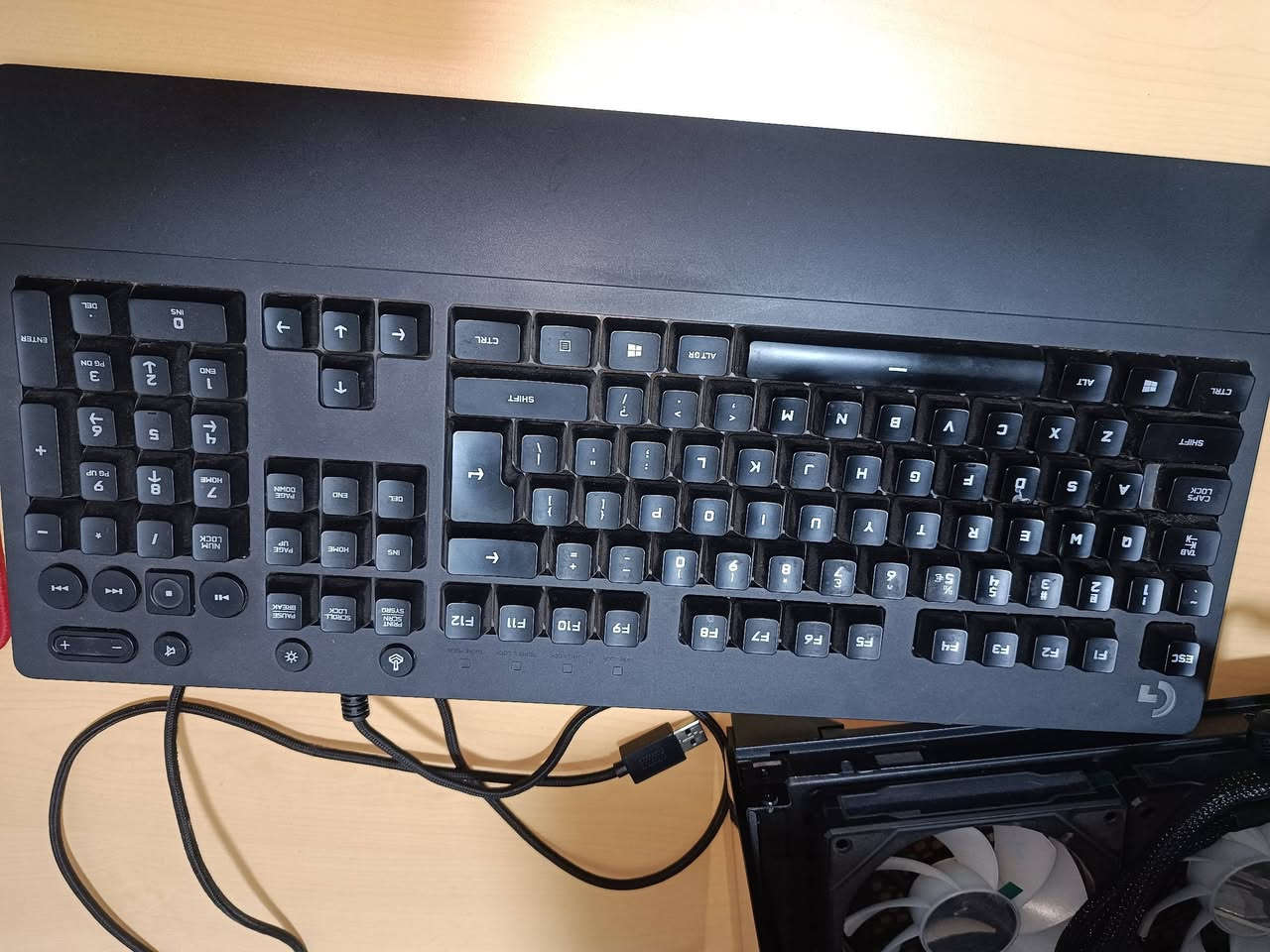 السلام عليكم
أبيع كامل فقط لا الكرت وحده ولا شاشه أو كيس

كيس

M.B: Z370 ASUS PRIME WHITE

CPU: I7 8700K

GPU: RTX 2080 AORUS EXTREME OC

CPU COOLER: DEEP COOL LE720 360M

RAM: T.FORCE 2.8 3200HZ

HARD: M.2 KINGSUPAN 1T

PSU: CORSAIR CX 750W

CASE: HERO GEAR +7 FAN

شاشة

MSI MAQ 275F

27 Inch

1080P

180 HZ

0.5 M

ملحقات

ستاند شاشة متحرك

كيبورد logetich G213

ماوس logetich G512 نظافته 90٪

ماوس باد redragon

أي إستفسار خاص

سعر 950

مكاني ناصريه تجي تفحص يمي أوتوصيل موجود


**إذا كنت صاحب هذا الإعلان وتريد حذفه لأي سبب، رجاءا أرسل رسالة إلى الدعم الفني**