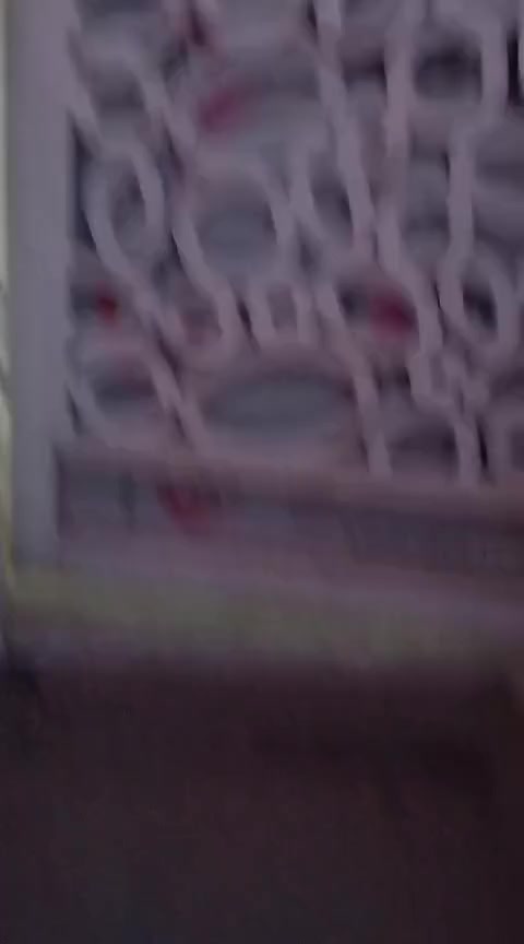 شقه للايجار حي الجامعه تحتوي على غرفتين وصاله ومطبخ وصحيات سعر الايجار 300الماء والكهرباء على المؤجر للتواصل ***********
