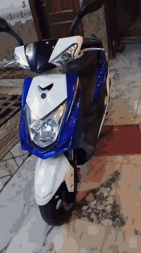 سلام عليكم سكنس حديث شمعه عله وضع الشركه صار كم يوم من نزلت من لرمبه برغي ما مفتوح بيه زيرو سعر 17 ورقه وبيه مجال بسيط مكاني بغداد البلديات رقم الهاتف ***********
