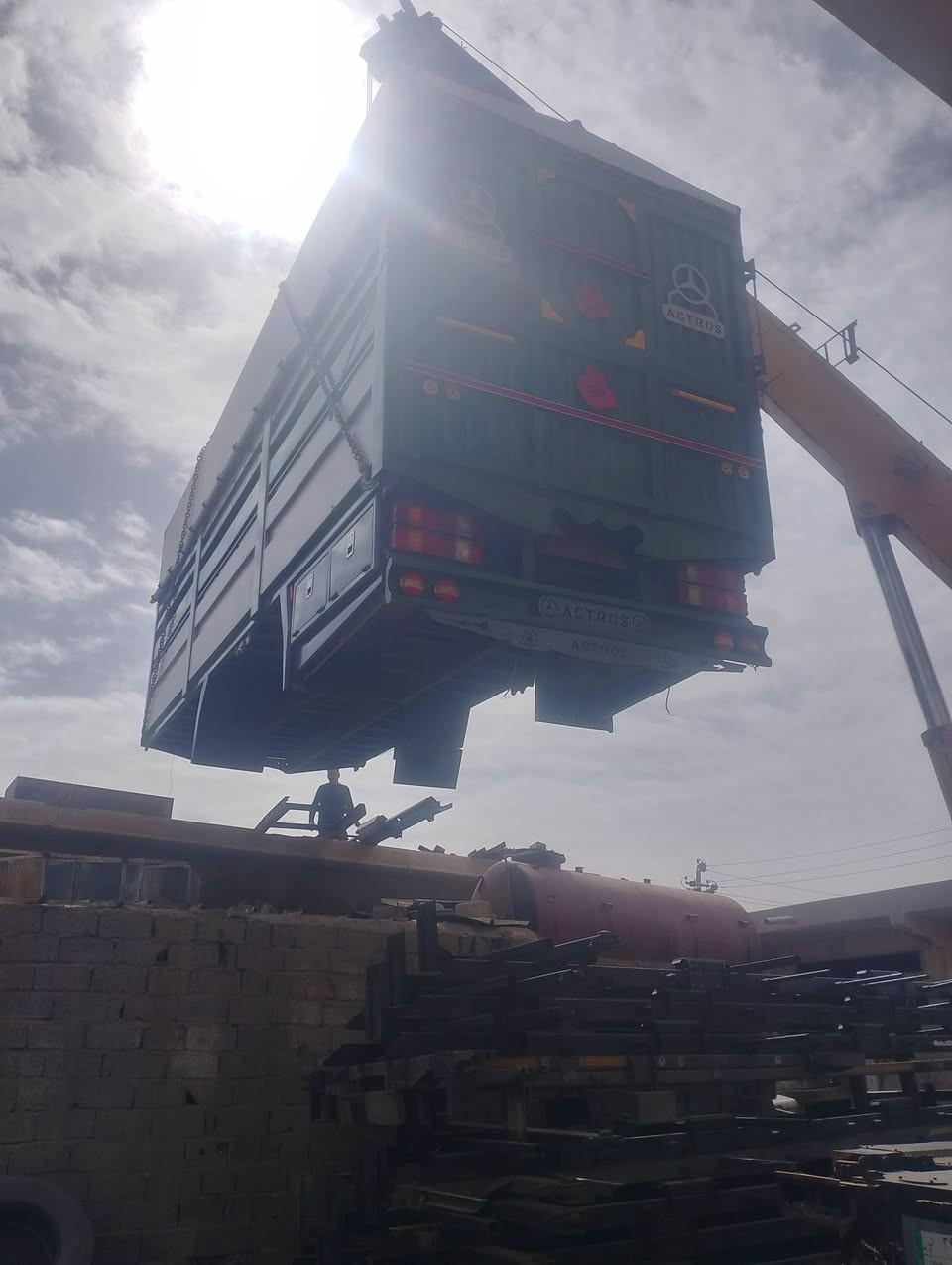 بدي مال اكتروز وحش شغل موصل بعده جديد فوت برص 4و60 جادركهربائيات جاهزه السعر45 العنوان فلوجه***********
