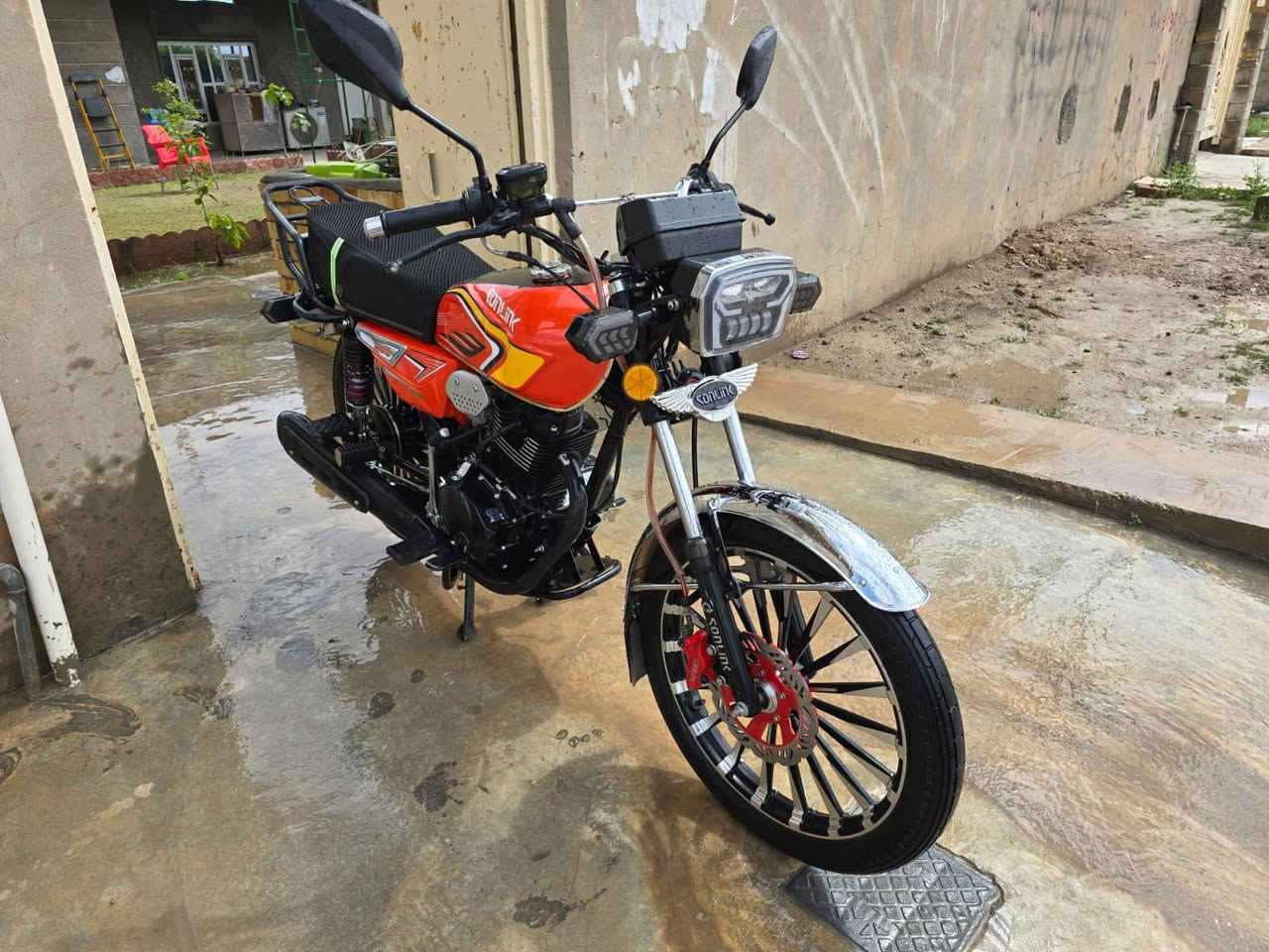 سيفان ضاغطه او زنجيل شرط من كلشي  محرك 200 موديل 2024مكاني قضاء الدور السعر 750او بي مجال قليل حك الجيه 
***********
