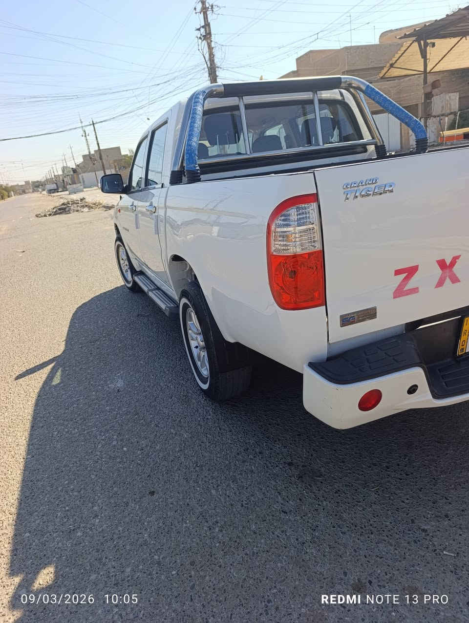 السلام عليكم للبيع سيارة كراند zx
موديل ٢٠٢٠
رقم بغداد بأسمي 
سيارة بلادية مكفولة كير محرك كشر
 تبريد فول 
شاشة كبيرة  وكامير خلفية 
ماشية فقط ٤٢
السعر ١٠٥ $
للتواصل ***********
