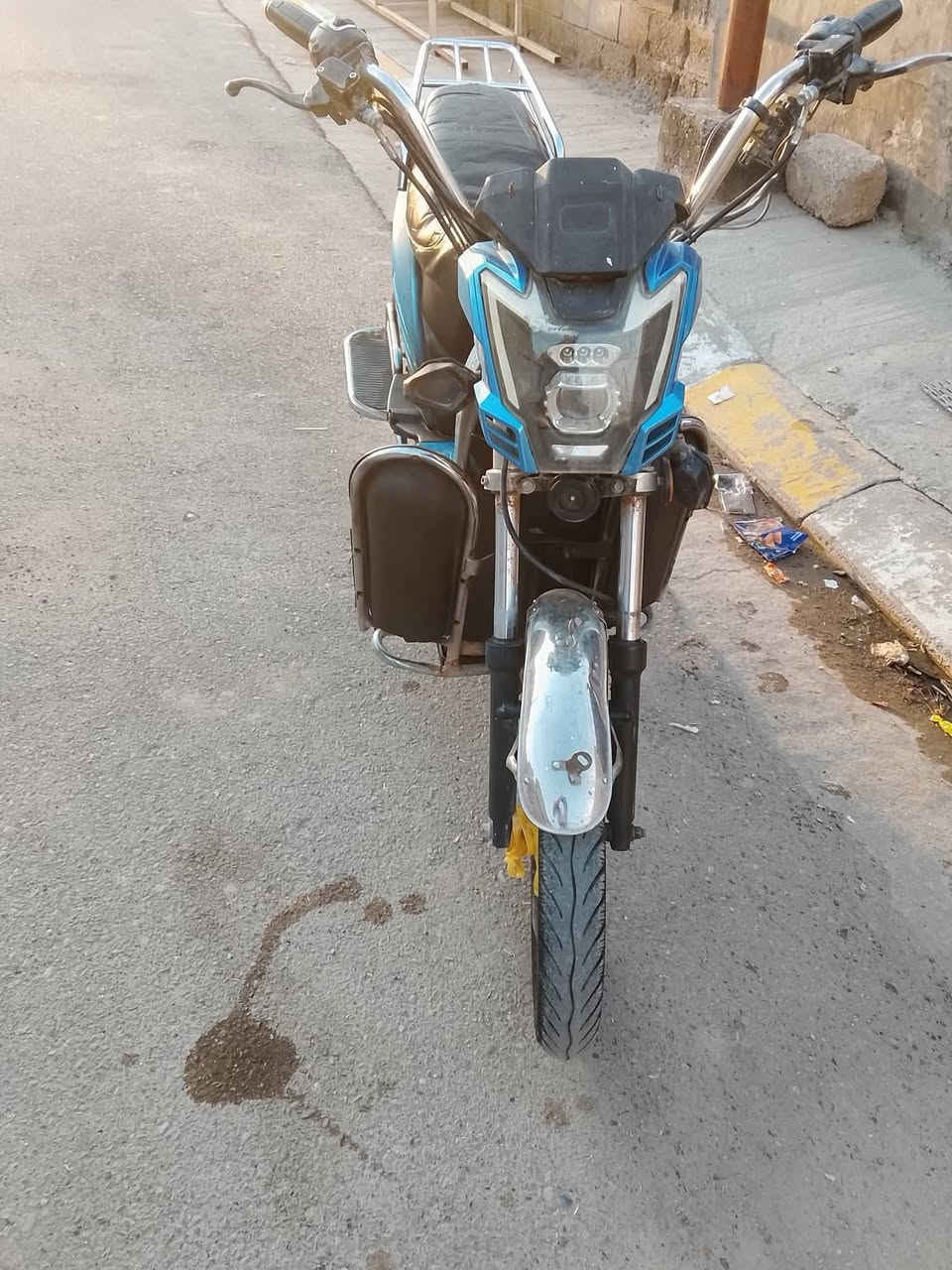🔥 للبيع موطور هارلي 🔥
✔️ شغال 
✔️ بطاريات فول يقرن 10 وعلى الفحص
✔️ 
لايت أمامي شغال
✔️
 هورن شغال
✔️ 
✔️
✔️ بريكات شغالة
✨ ***********

 مكاني شهداء 
💰 السعر: 225 ألف وبي مجال بسيط
