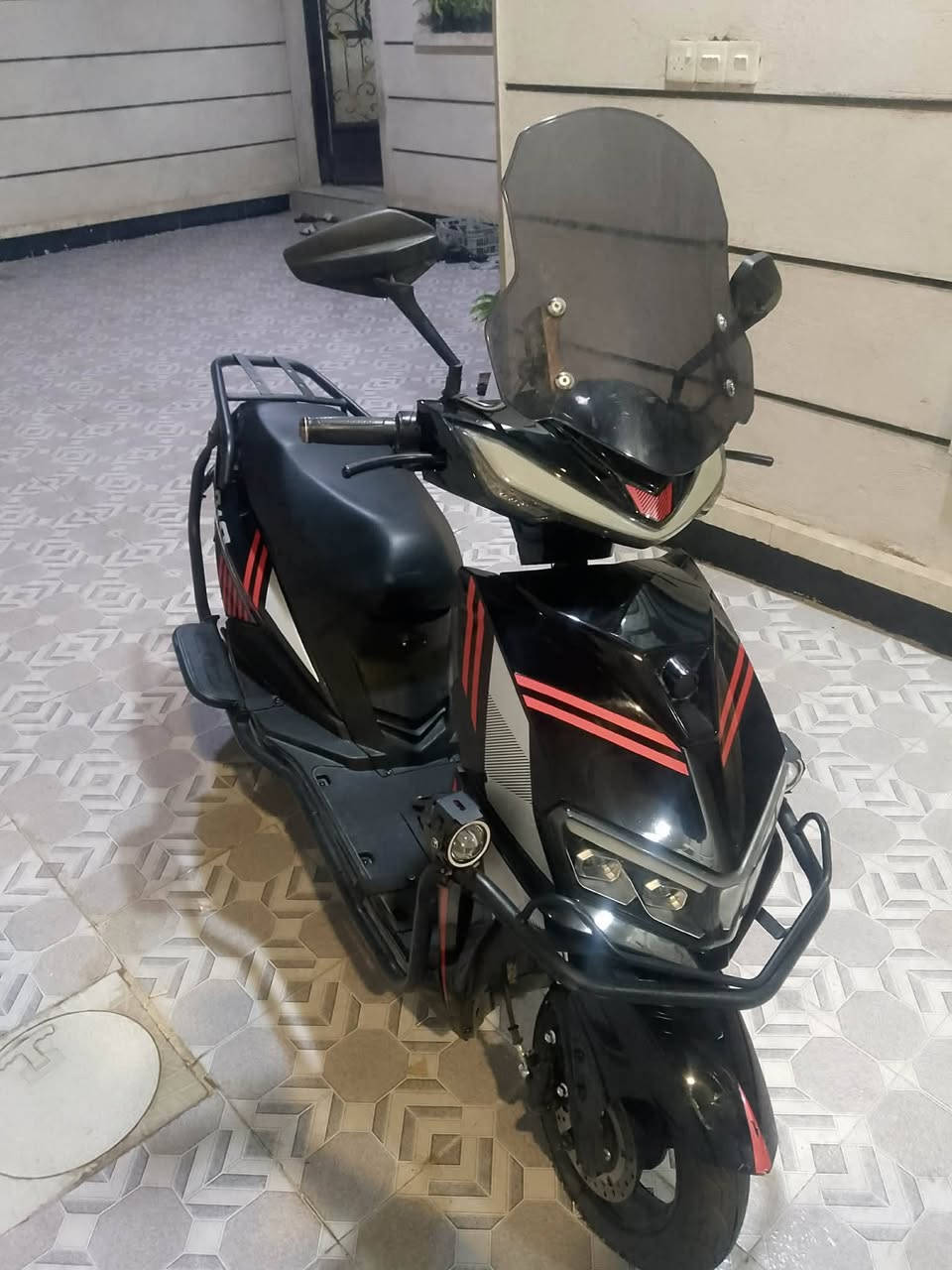 ماطور شحن للبيع جديد صارله فتره بسيطه عندي سعره 850 وبي مجال للاتصال على رقم ***********
