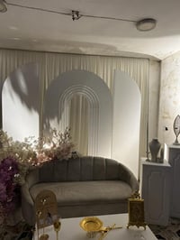 كوشات البيع بس خلفيات نضيفات كلش المكان بغداد 07782228872