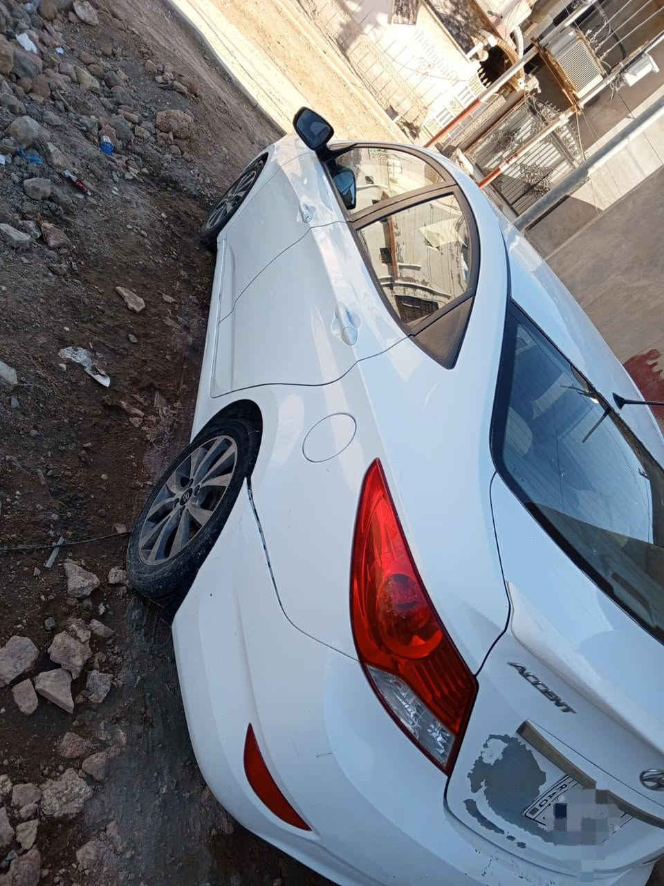 اكسنت للبيع محرك١٤٠٠ كير مبوش cvt رقم قادسية  بأسمي ماشية ١٦٦ الف ابيع على وضعهه ضربتهه اللي الباب مبينه بالصورة ما مصلحه للأستفسار  واتساب فقط***********
