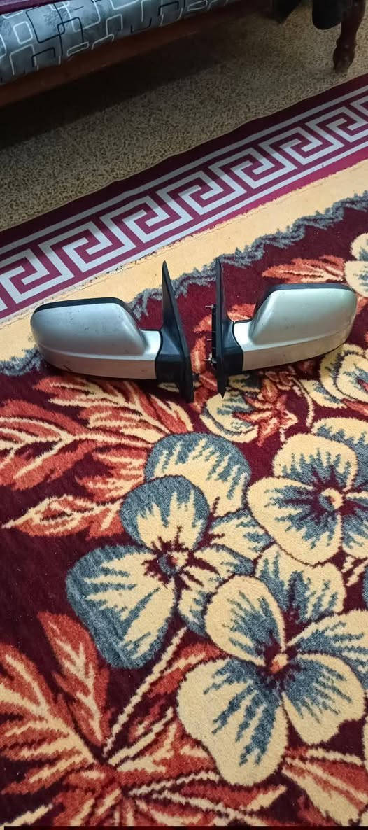 للبيع دعاميه بوري رفيع سعر 40 مرايات صفت سعر 25شراي يتصل موصل ايسر حي سومر
***********
