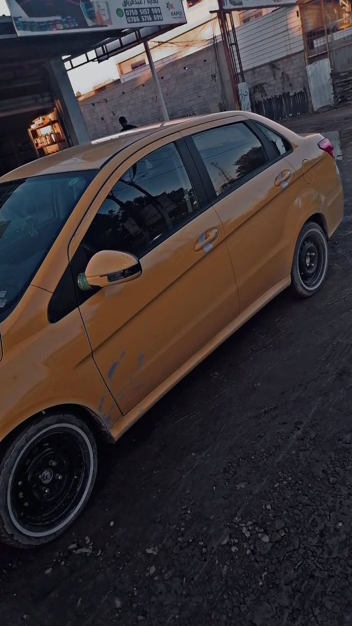 اخوان سلام عليكم بايك موديل 19 رقم بابل سياره خير من الله لا ضربه ولا صبغ تبريد شغال مكان بغداد *********** سعر 50 وبيه مجال
