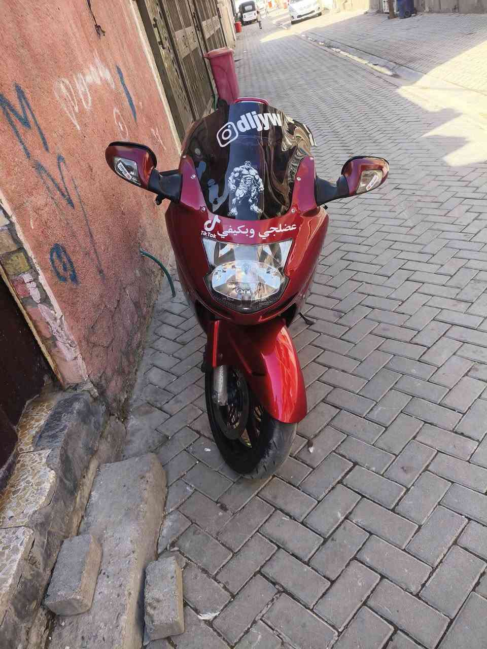 السلام عليكم للبيع ابلاك 1100ccالدراجه  قنبله جديده السعر25وبيهي مجال شي بصيط الدراجه بيهي تزويد منظومة ضغط للطبلات الفايبركاربون منظومة ارطبات بين الريك الخلفيوالمامي الدراجه 6كير الشراي هاذا رقمي ***********مكاني بغداد الشعب
