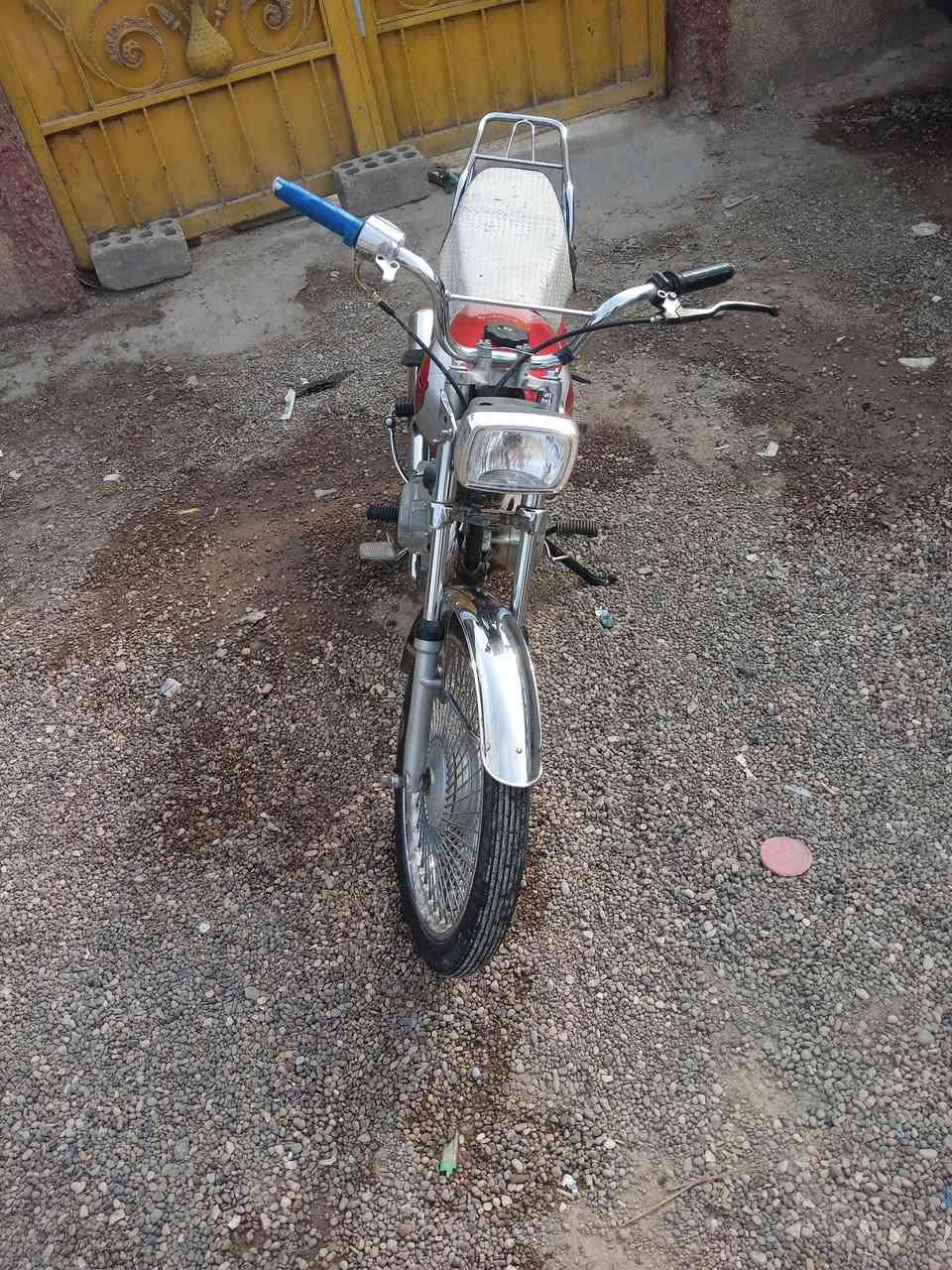 موديل 2021 اوراق  السعر 30050السعر تثميه وخمسين وبيمجال ***********
