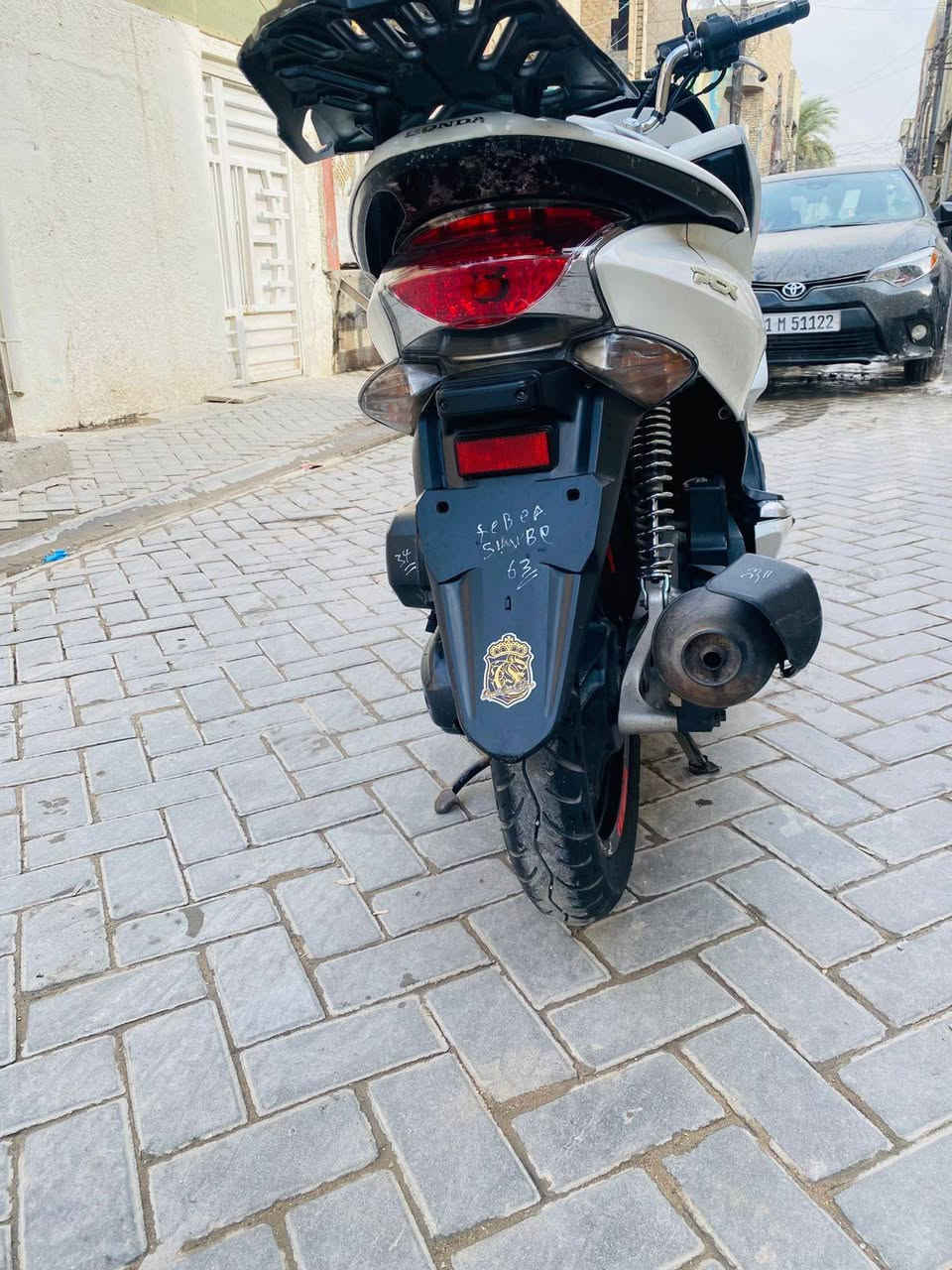 سلام عليكم دراجه بي سي اكس مكينه 125 موصفات مال 150 دراجه كامله ماعده سبعه مالتها نضيفه ومايحتاجلها شي نكره سلف بي وقت مكان بغداد مدينه الصدر *********** او *********** وتساب اسعر مليون 300 وبيها مجال شي بصيط
