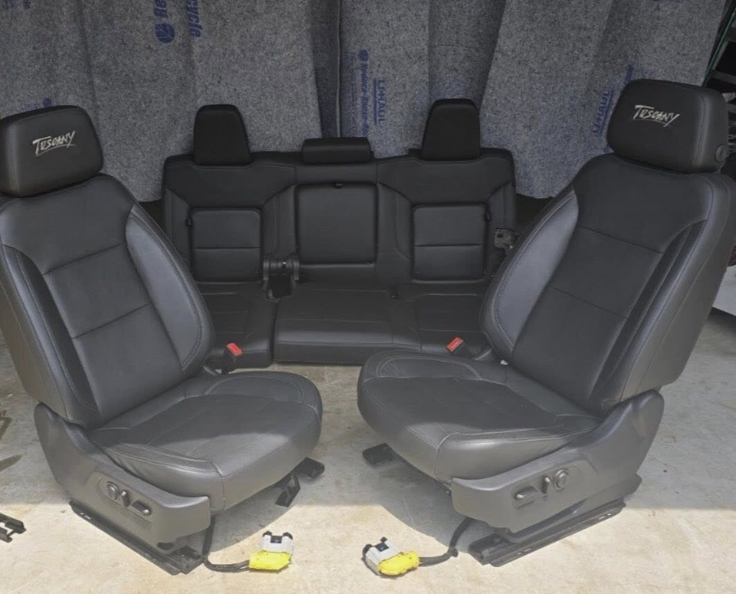 سلاام عليكم من رخصة ألدمن المحترم🌷

وفرنالكم جميع قطع سيارات GMC
Sierra-- سلفرادور 
من هيكل خارجي 
كل الموديلاات ٢٠١٥.٢٠٢٥
نرحب بكم 🌷
اللستفسار تواصل معنا احنا الاول في الثقه ونجاح 🤲🏻🌷


**إذا كنت صاحب هذا الإعلان وتريد حذفه لأي سبب، رجاءا أرسل رسالة إلى الدعم الفني**