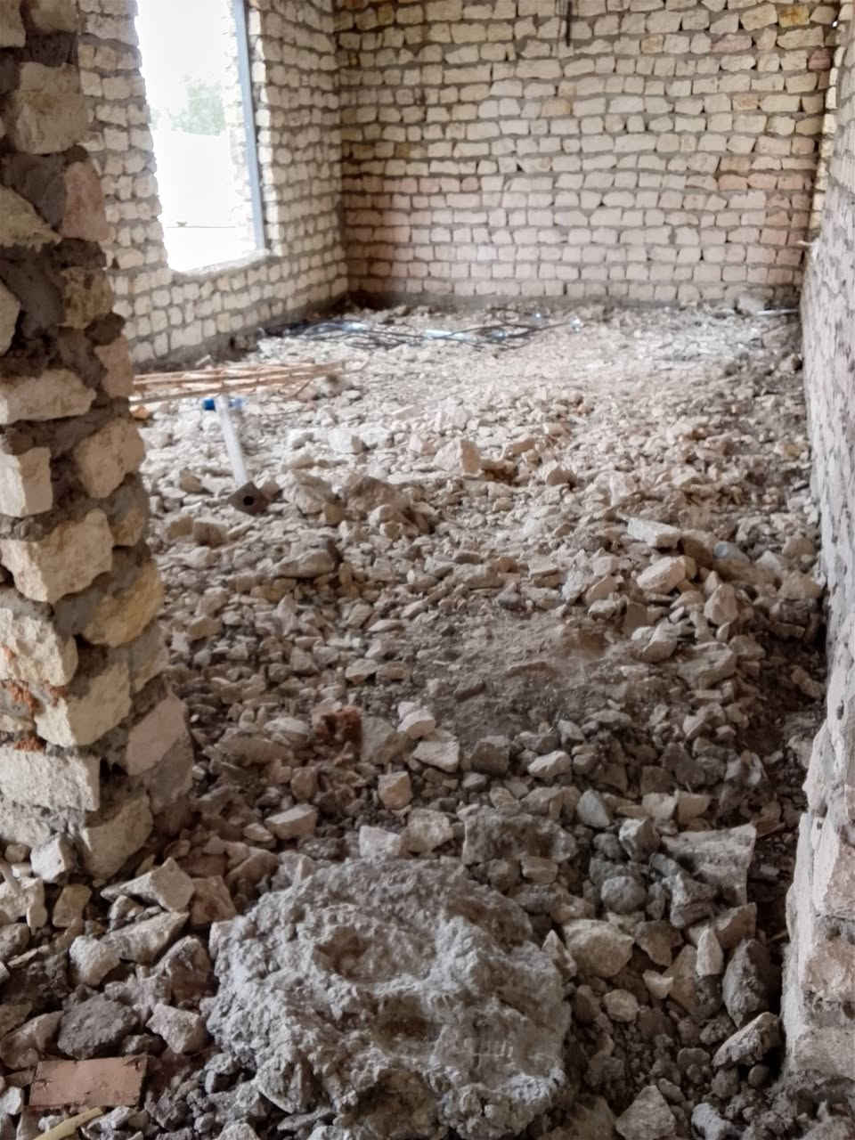 سلام عليكم  / يوجد كادر عمل جاهز/ تصعيد مواد/ تنضيف بيوت/ تفليش/ تكشيط/ تنضيف حدائق/ دفن نهري  / شقلنه ليل ونهار   /ومعداتنه جاهز/ ماعليك بس تصال على رقم  /     ***********
