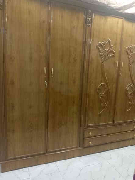 السلام عليكم عندي كنتور تزكام نظيف وما تواليت نظيف الكنتور ست بيبان اثنيناته نظاف للبيع ***********
