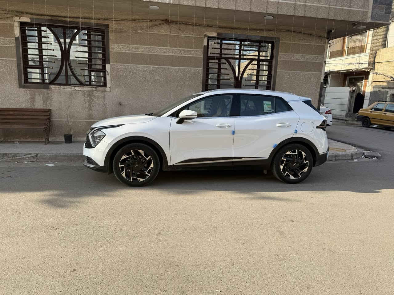 السلام عليكم
سبورتج 2023 ماشية 46 مكفولة من الحادث والصبغ خليجية مواصفات نص بيها كم تلحيضه بسيطة مال بنية
 مابيها كل نقص 
سعرها 222 وبيها مجال بسيط
***********
