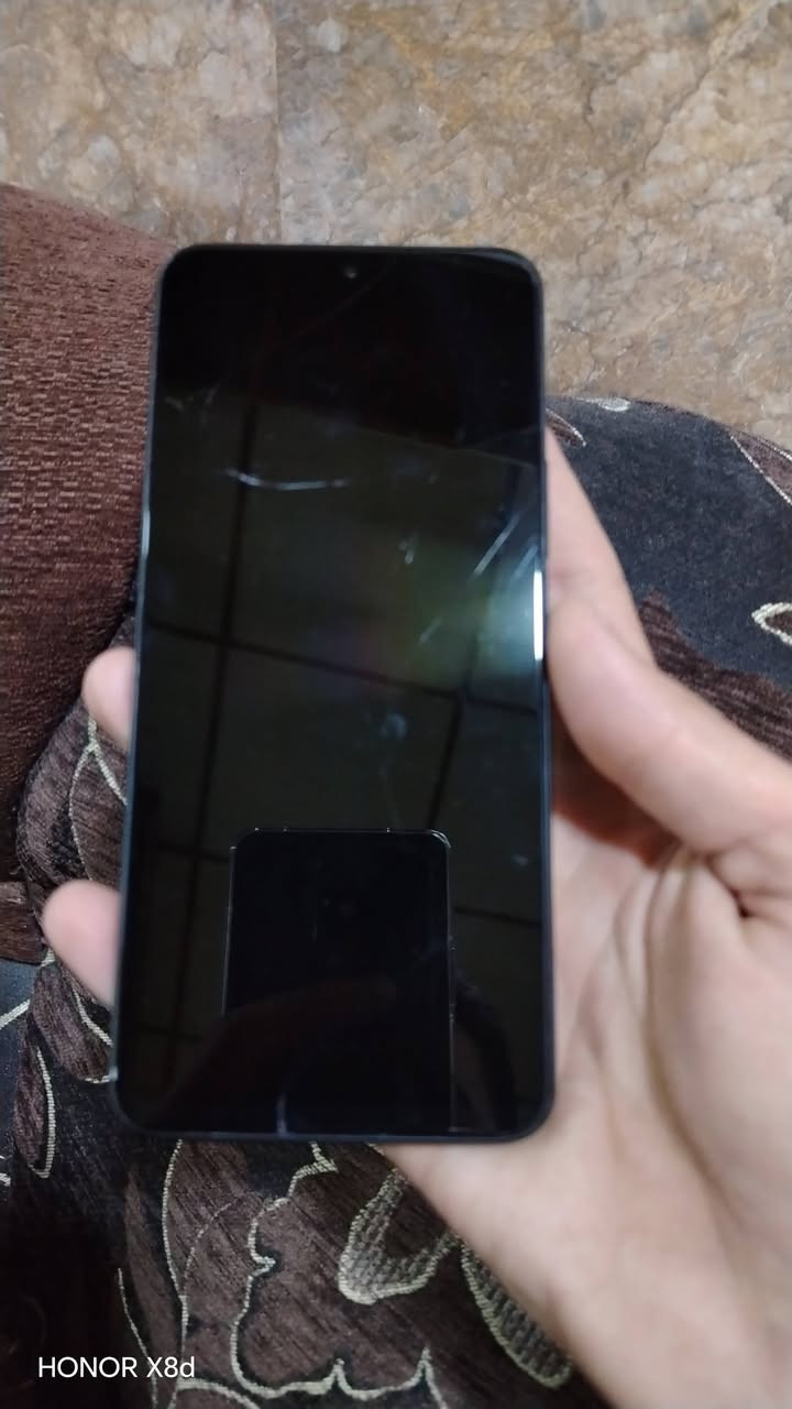 البيع جهاز هونر x8
Honor X8 

ذاكره 128 جهاز نضيف بس الشاشه مكسوره 

موصفات فول ما بي اي خلل مكان موصل جانب لايسر  

استفسار خاص او ***********
